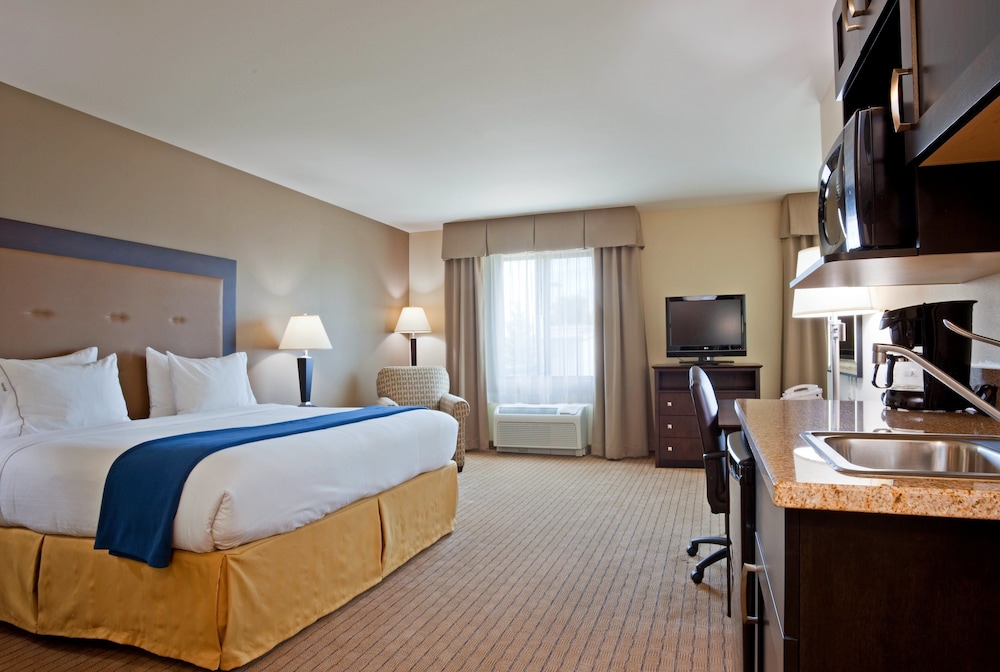 Holiday Inn Express Hotel & Suites Madison Verona by IHG - photo 18