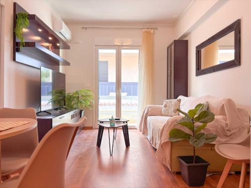 Restful Flat in Glyfada Center — 4-Star Luxury Hotel in Athens, Greece