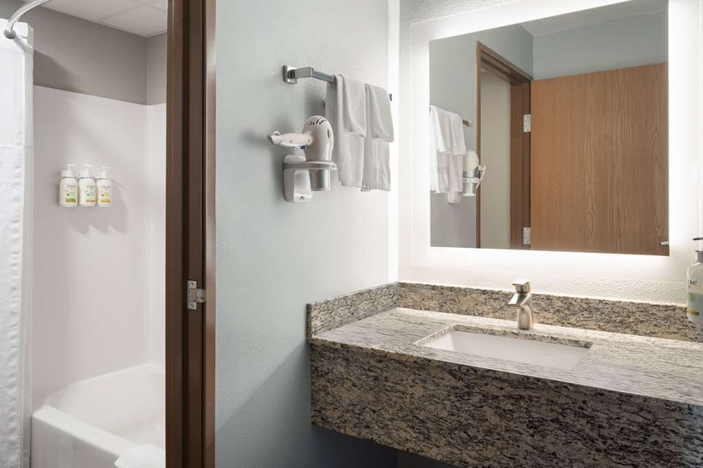 AmericInn by Wyndham Beaver Dam - photo 33