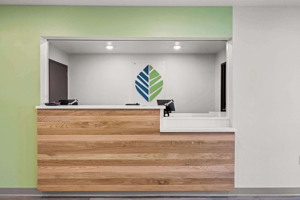 WoodSpring Suites Loves Park Rockford - photo 2
