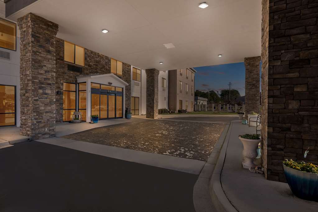 Comfort Suites Cullman I 65 Exit 310 - photo 10