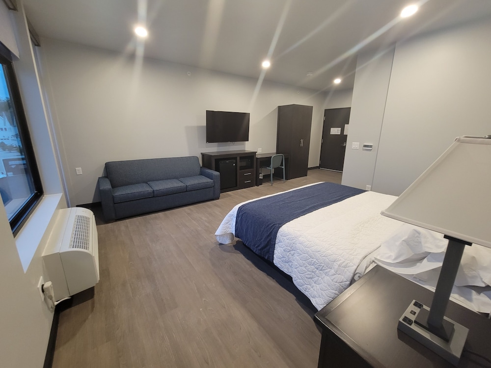 Watershed Hotel - photo 24