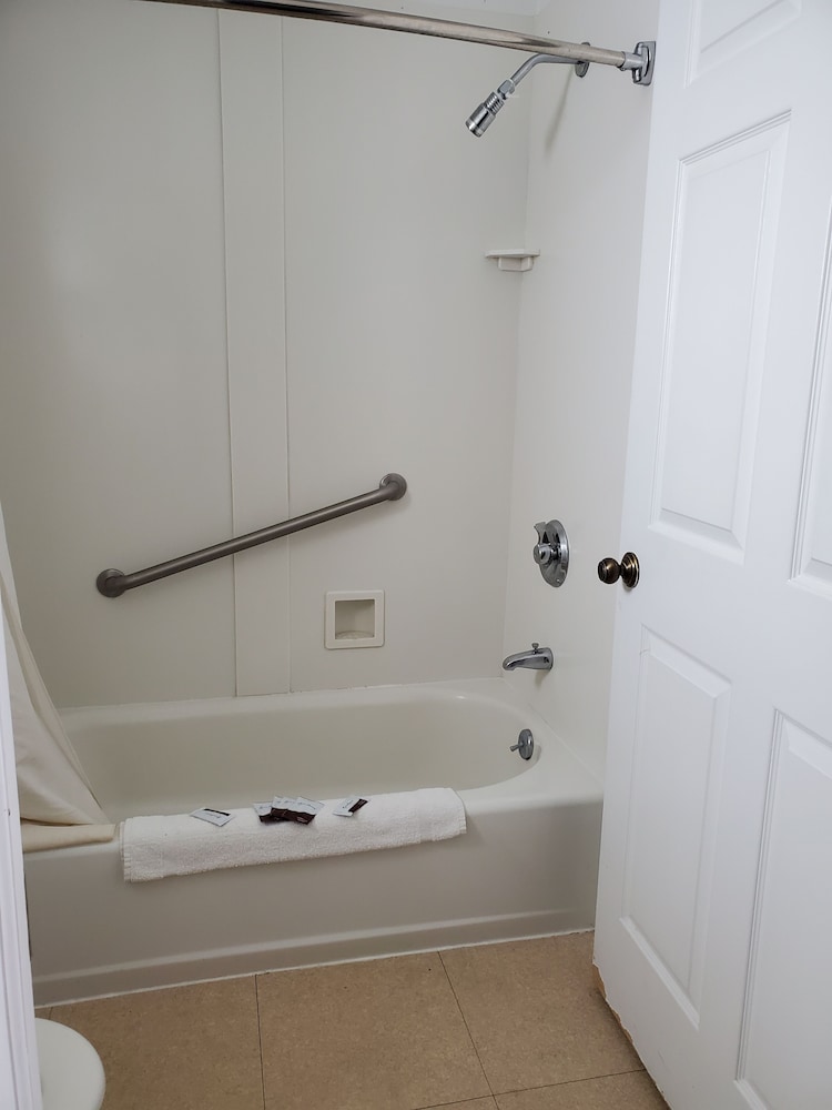 Bryan Inn - photo 35