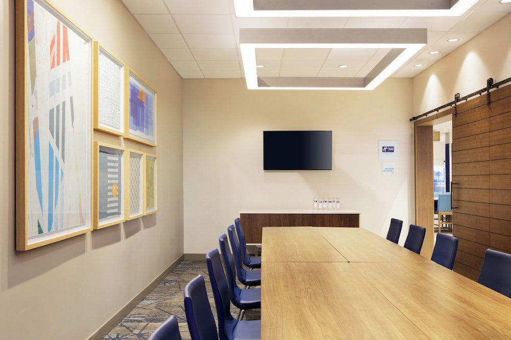 Holiday Inn Express & Suites Linden Newark South by IHG - photo 30