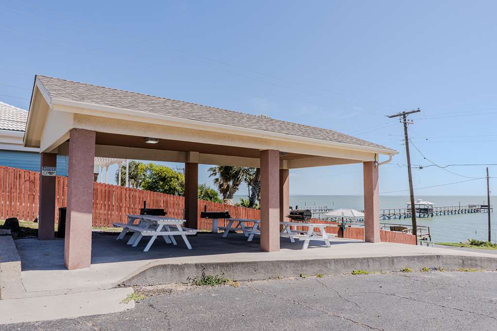 Quality Inn Rockport on Aransas Bay - photo 3