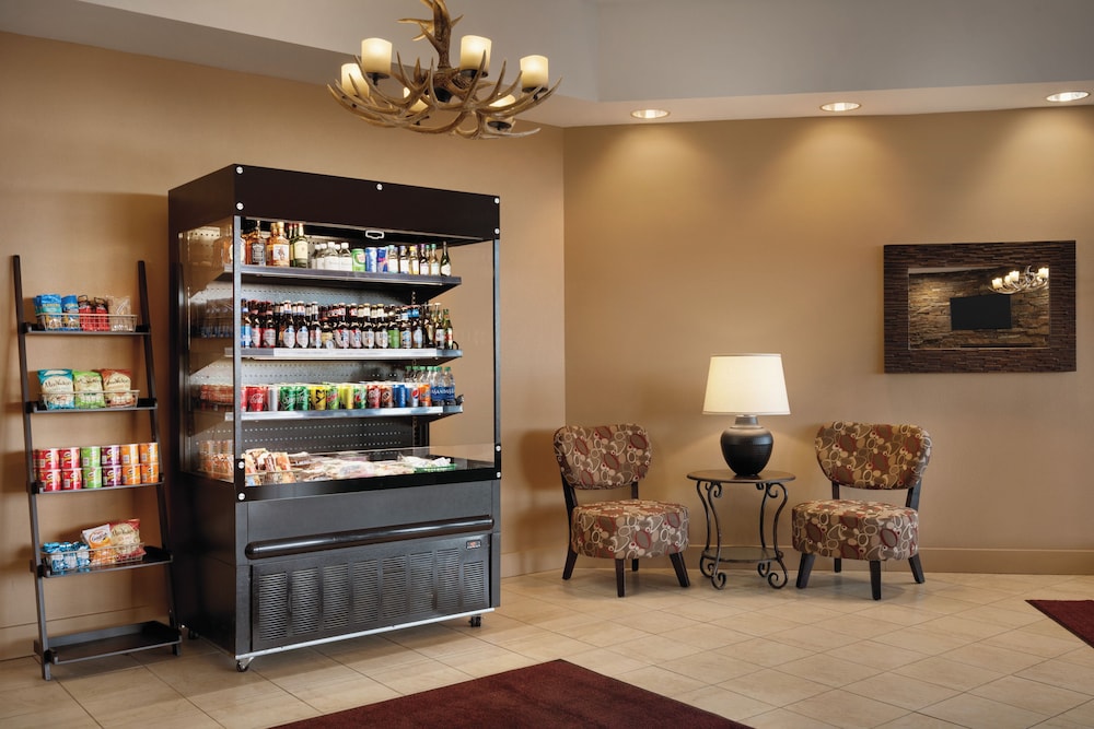 Bakken Airport Hotel and Suites XWA - photo 17