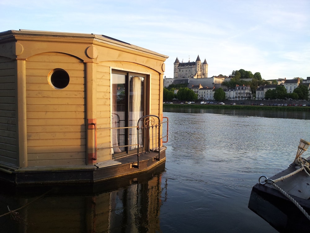 Different Holidays — Saumur — photo 2