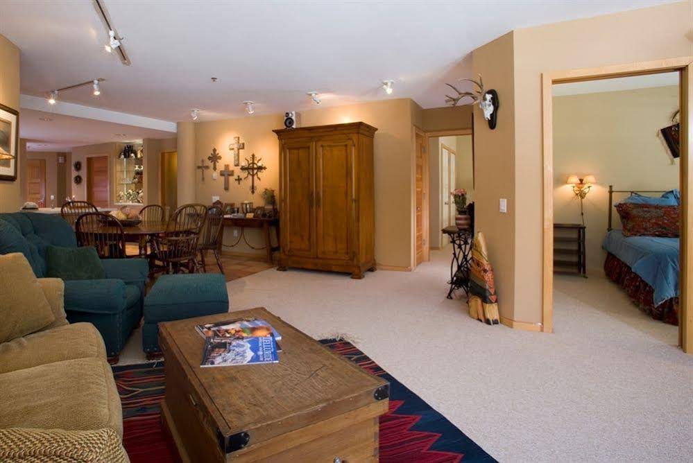 Ice House Suites and Condominiums — 4-Star Luxury Hotel in Telluride, United States