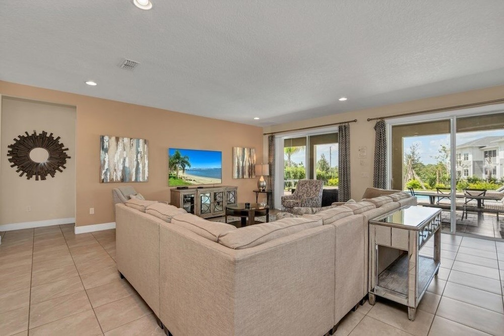 Reunion Golf Resort 8 Bed 8 Bath Amazing Pool Home 8 Bedroom Villa by RedAwning - photo 32