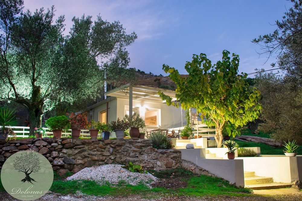 Dolonas Cosy House — 4-Star Luxury Hotel in Kissamos, Greece