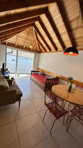 Hermoso departamento en el centro de SMA con balcón. 4 2 — 4-Star Luxury Hotel in San Martin De Los Andes, Argentina