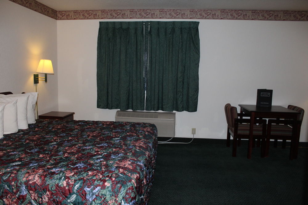 Cumberland Inn & Suites - photo 5
