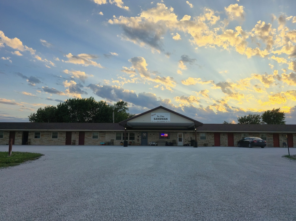 Oyo Sandman Inn - photo 78
