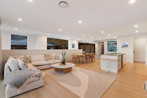 Arrowtown Highview Retreat in Arrowtown, New Zealand