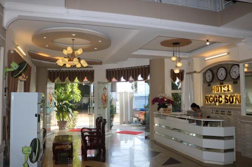 Ngoc Son Hotel — Bien Hoa — photo 3