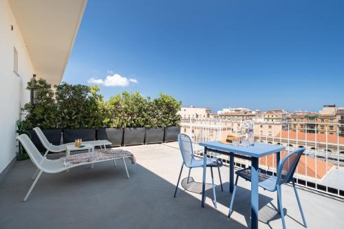 Attico 37 Comfort room con terrazza privata — 4-Star Luxury Hotel in Palermo, Italy