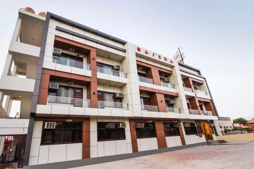 Hotel Basera - carbon neutral hotel in Mathura