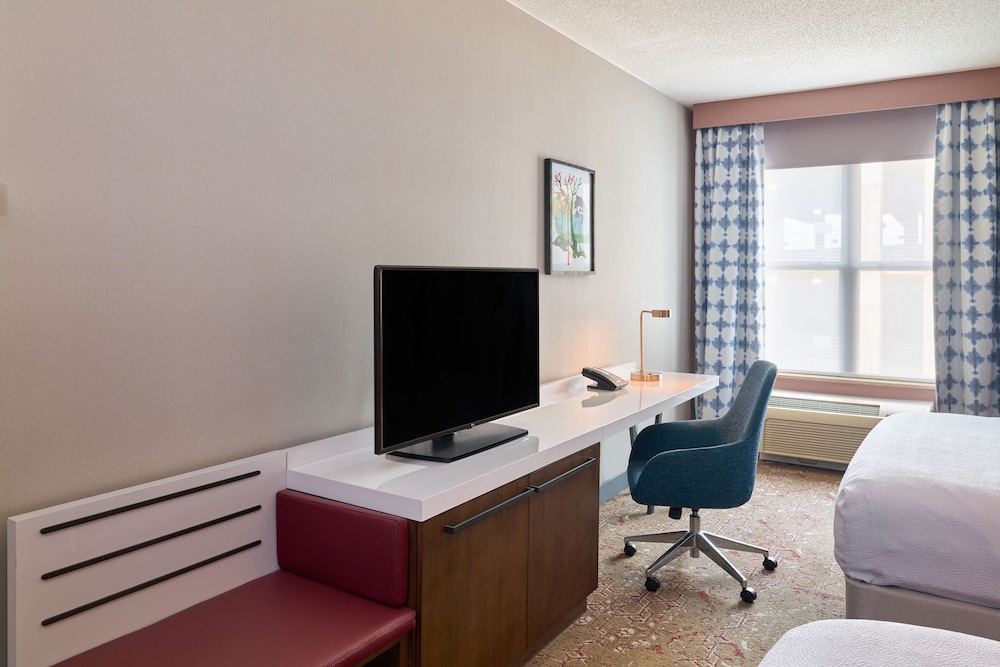 Hilton Garden Inn Bloomington - photo 18