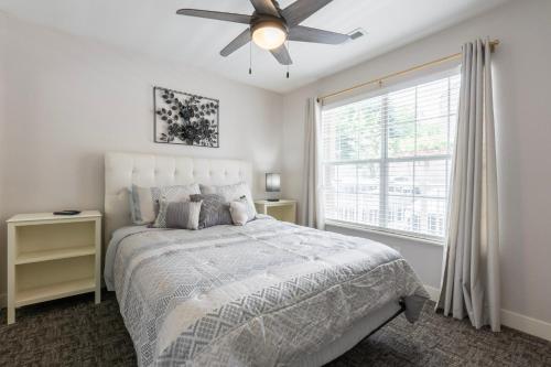 Walk In Pond View Golf Nearby Close To 76 Strip Free Tickets Included Gs34 15 — 4-Star Luxury Hotel in Branson, United States