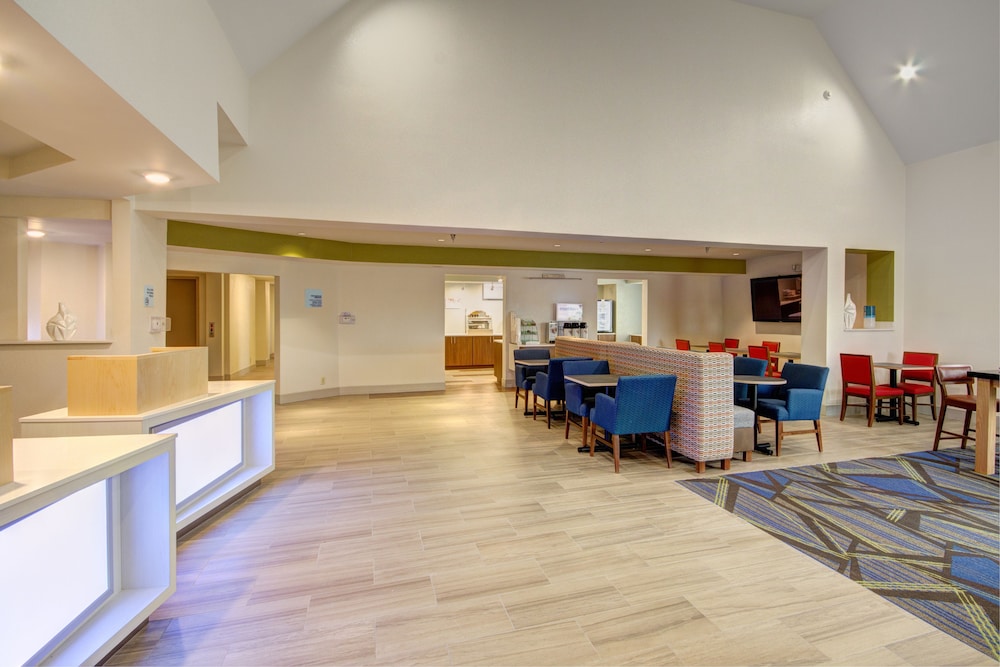 Holiday Inn Express Columbus South Obetz by IHG - photo 17