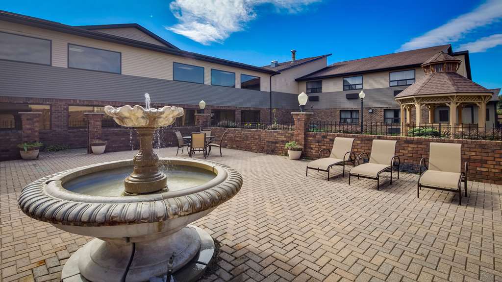 Best Western Lapeer Inn - photo 11