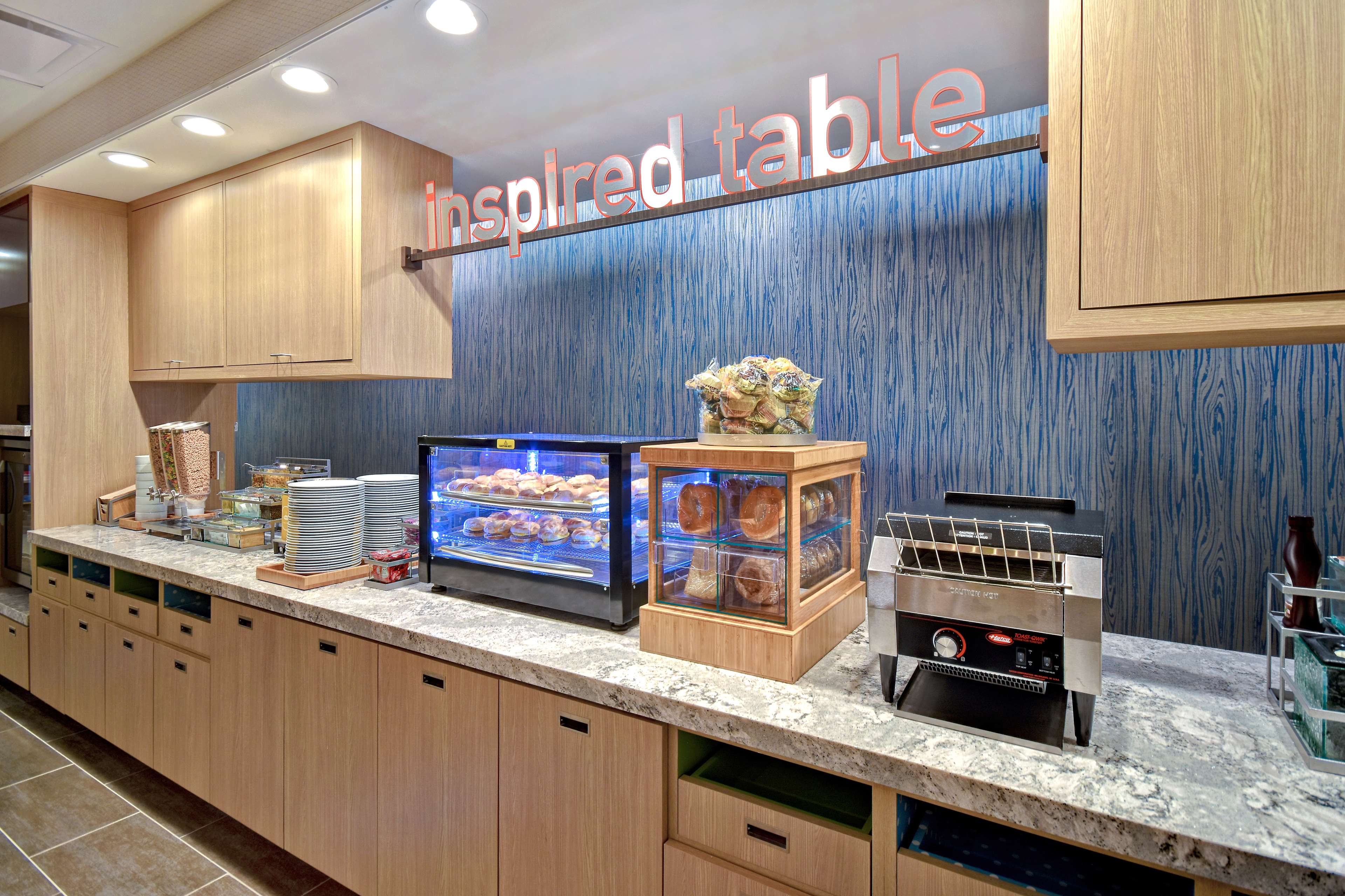Home2 Suites by Hilton Eau Claire South - photo 22