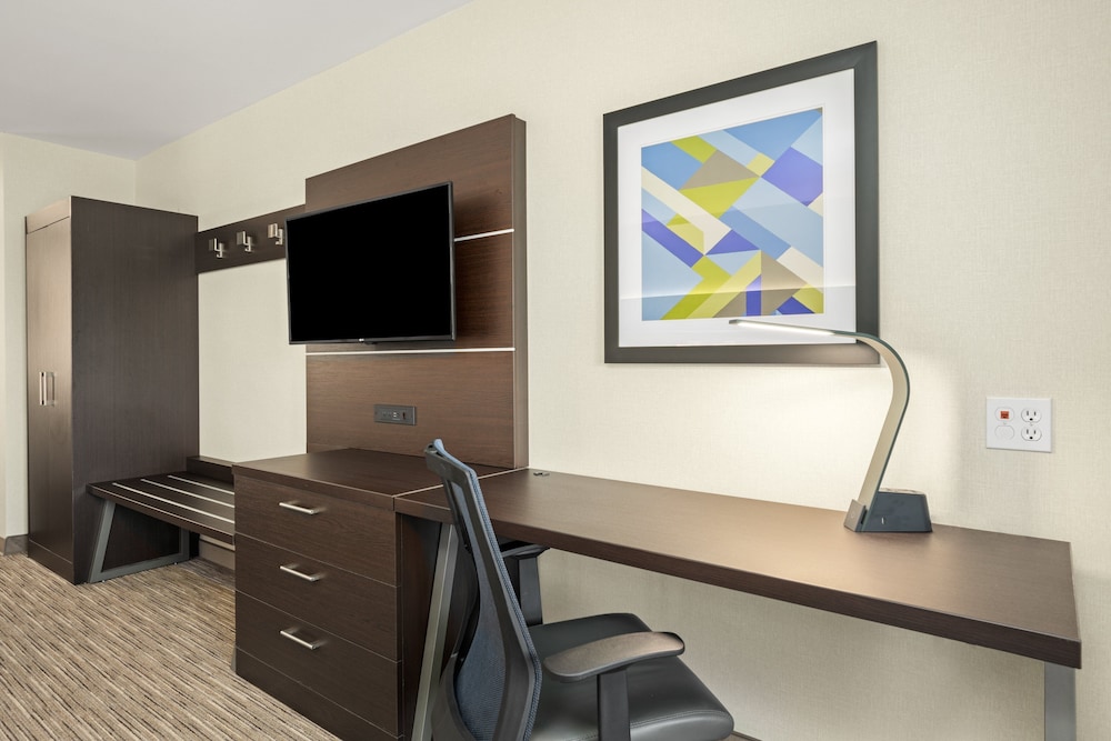 Holiday Inn Express & Suites Marysville by IHG - photo 13