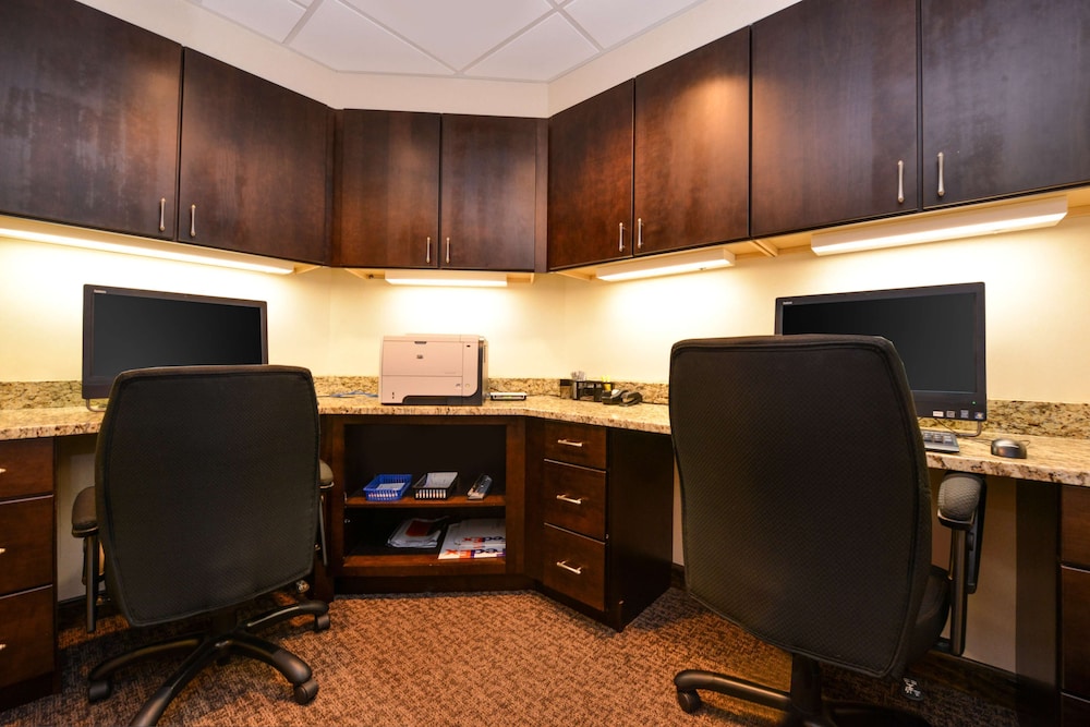 Hampton Inn Milford - photo 58