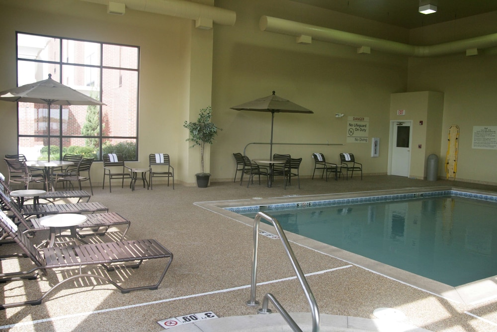 Hampton Inn Stow - photo 24