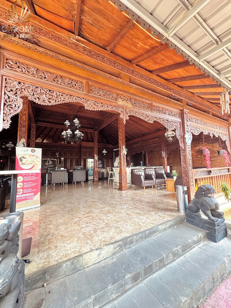 Chrome Hotel & Resort Solo — Colomadu — photo 4