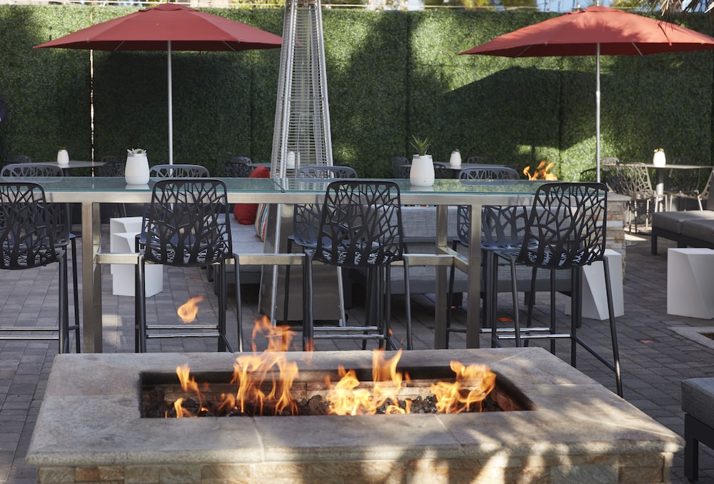 Embassy Suites by Hilton San Diego La Jolla - photo 52