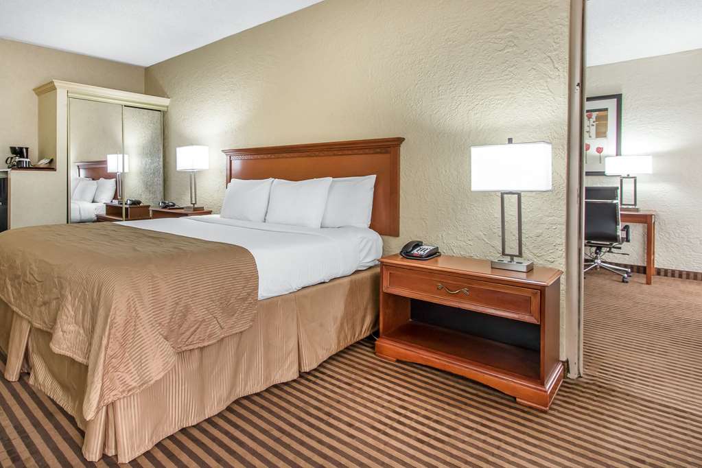 Ramada by Wyndham Tulsa Broken Arrow - photo 17