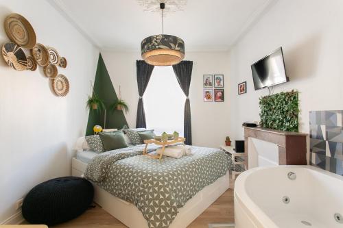 La Bulle de Canclaux Balneo in Nantes, France