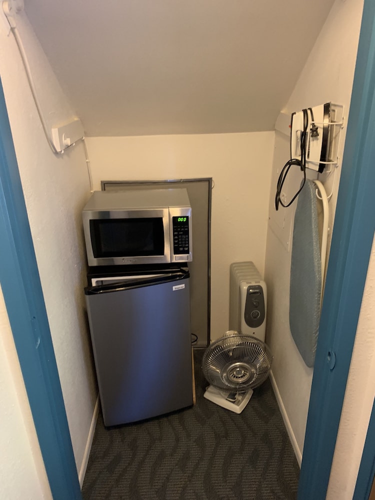 Sugarloaf Mountain Motel - photo 16