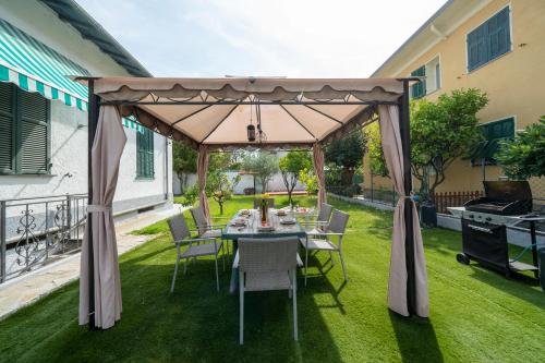 Villa Verde 300m From Sea — 4-Star Luxury Hotel in Bordighera, Italy
