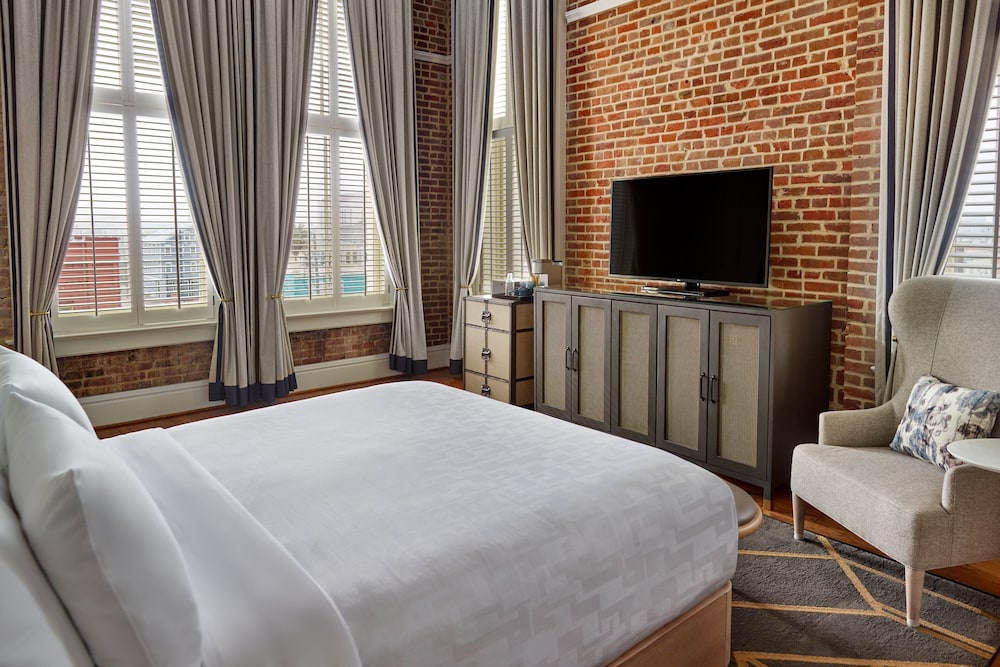 The Tremont House Galveston a Tribute Portfolio Hotel - photo 28
