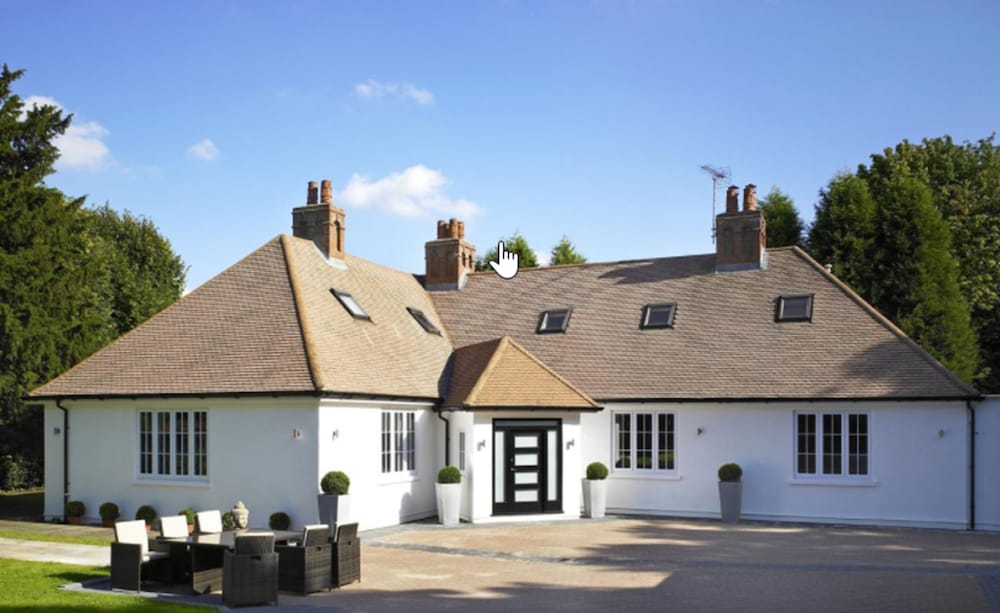 Windfalls Boutique Hotel - carbon neutral hotel in Crawley