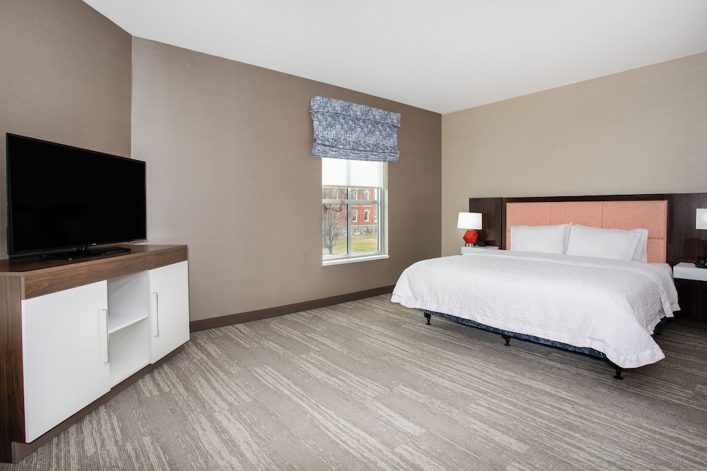 Hampton Inn & Suites Logan - photo 6