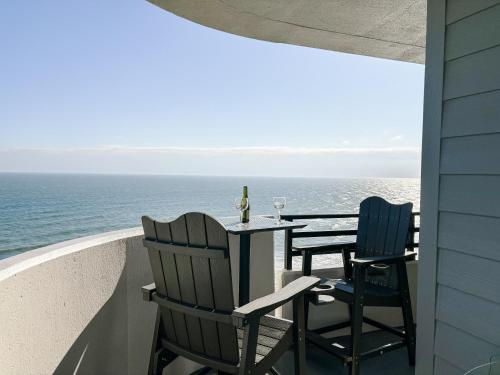 Seaside Serenity 18th Fl Escape — 4-Star Luxury Hotel in Daytona Beach, United States