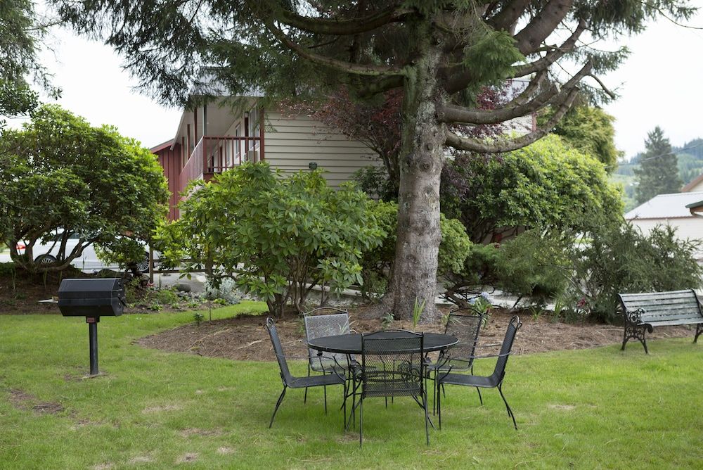 The Forks Motel - photo 49