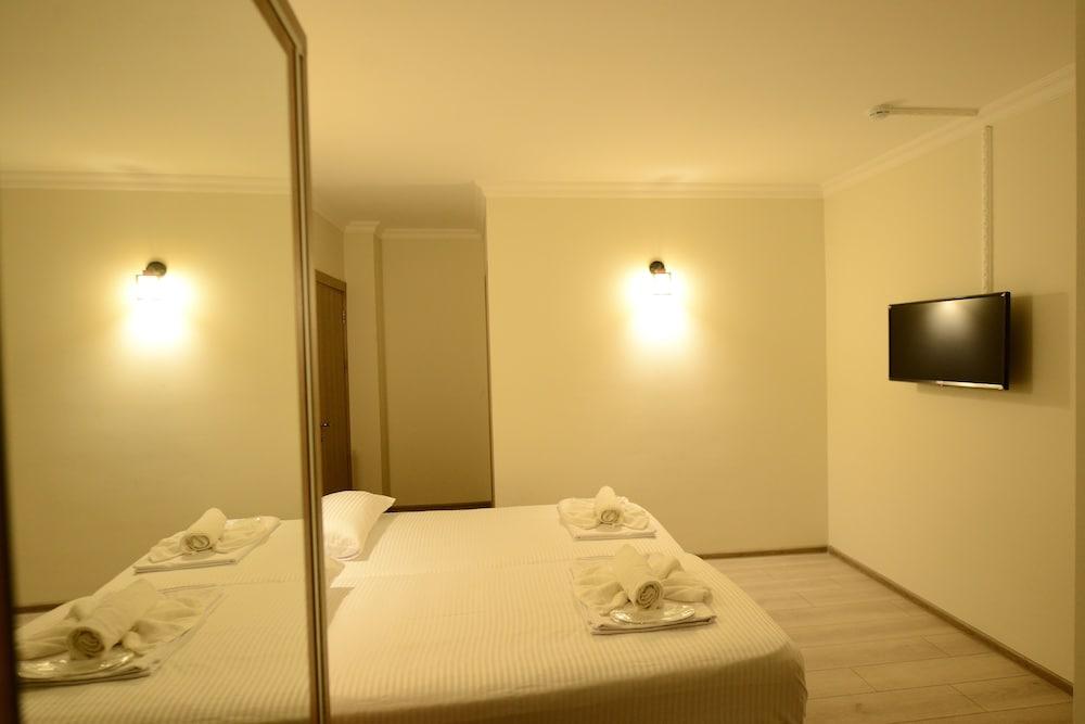 Hotel Aristocrat Batumi