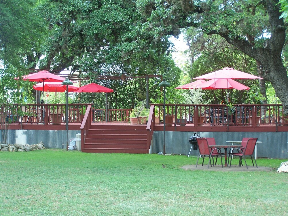 Blanco County Inn - featured photo