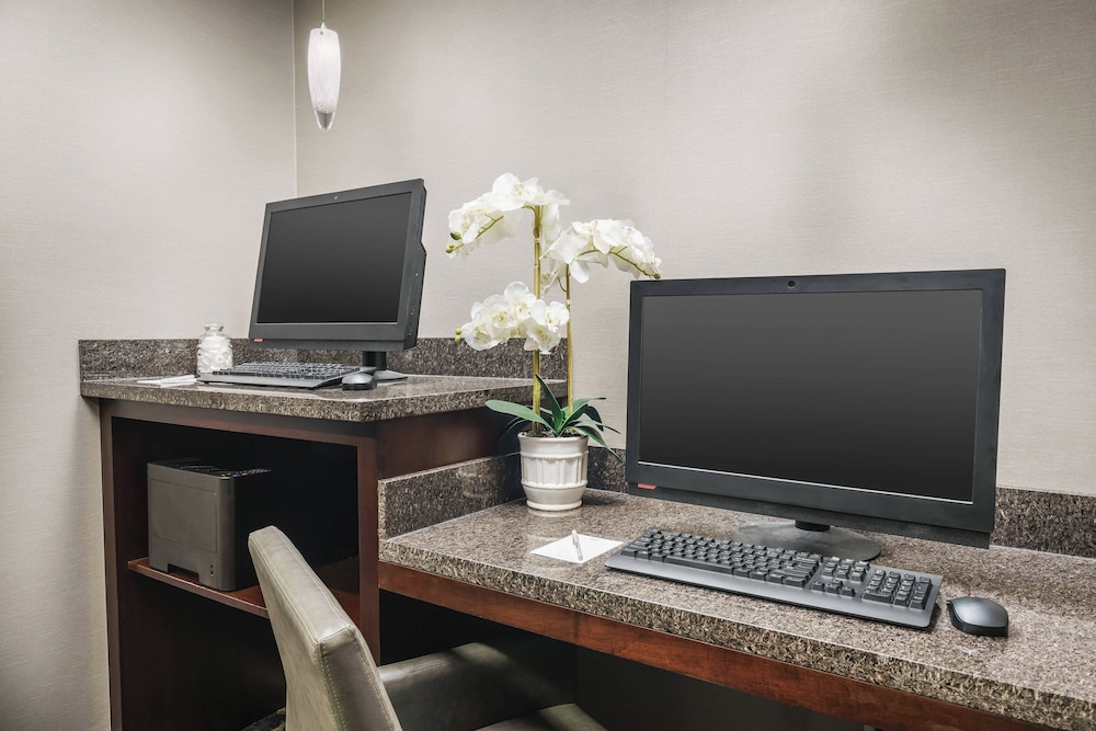 Residence Inn by Marriott Colchester - photo 20