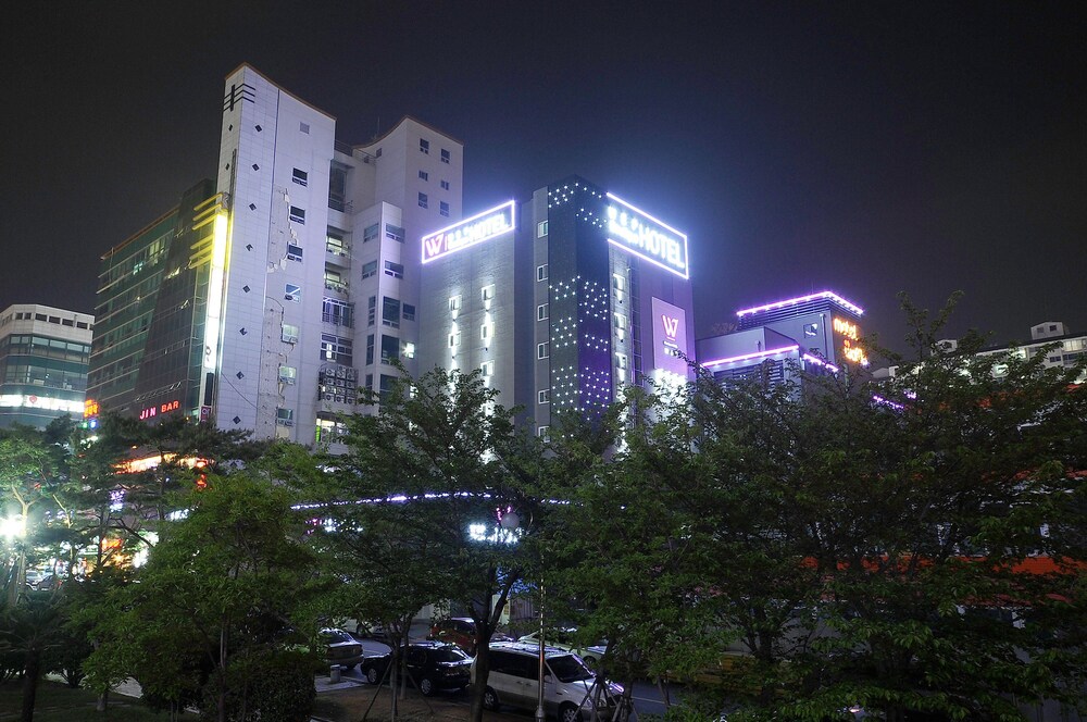 Hotel WEP Gimhae in Kimhae, South Korea