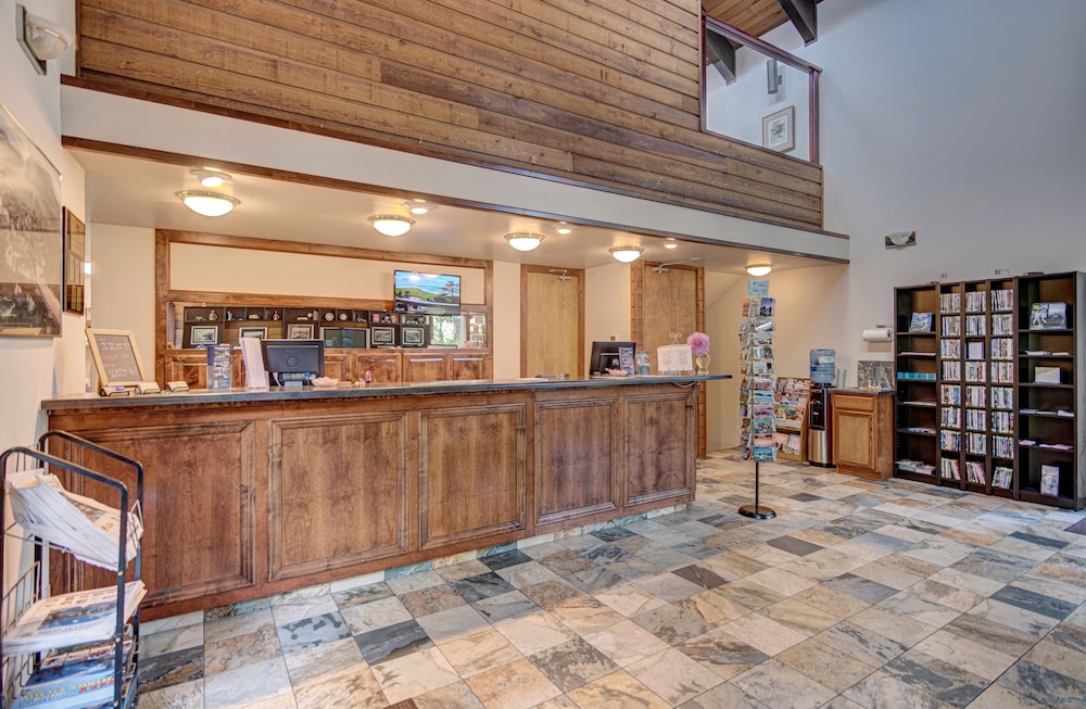 Inn at Otter Crest - photo 2