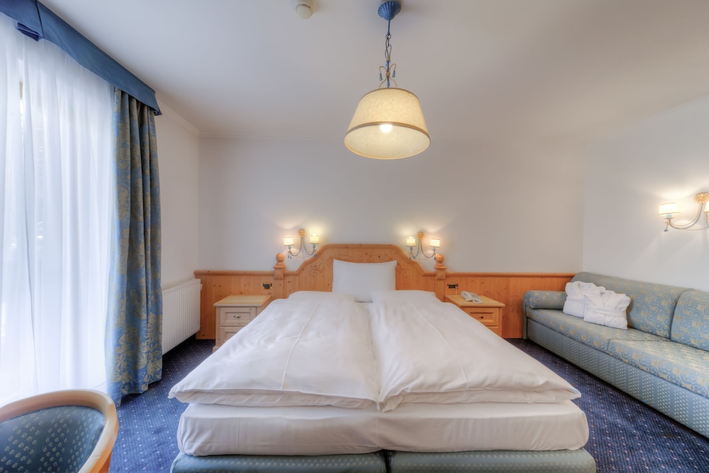 Hotel Chalet Corso — Bolzano — photo 5