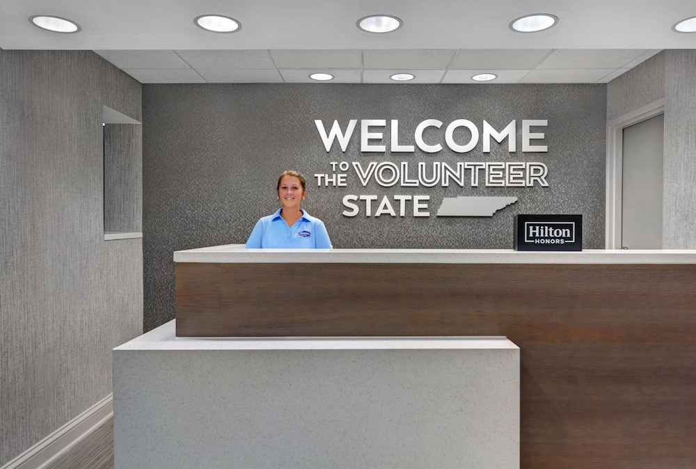 Hampton Inn Gallatin - photo 7