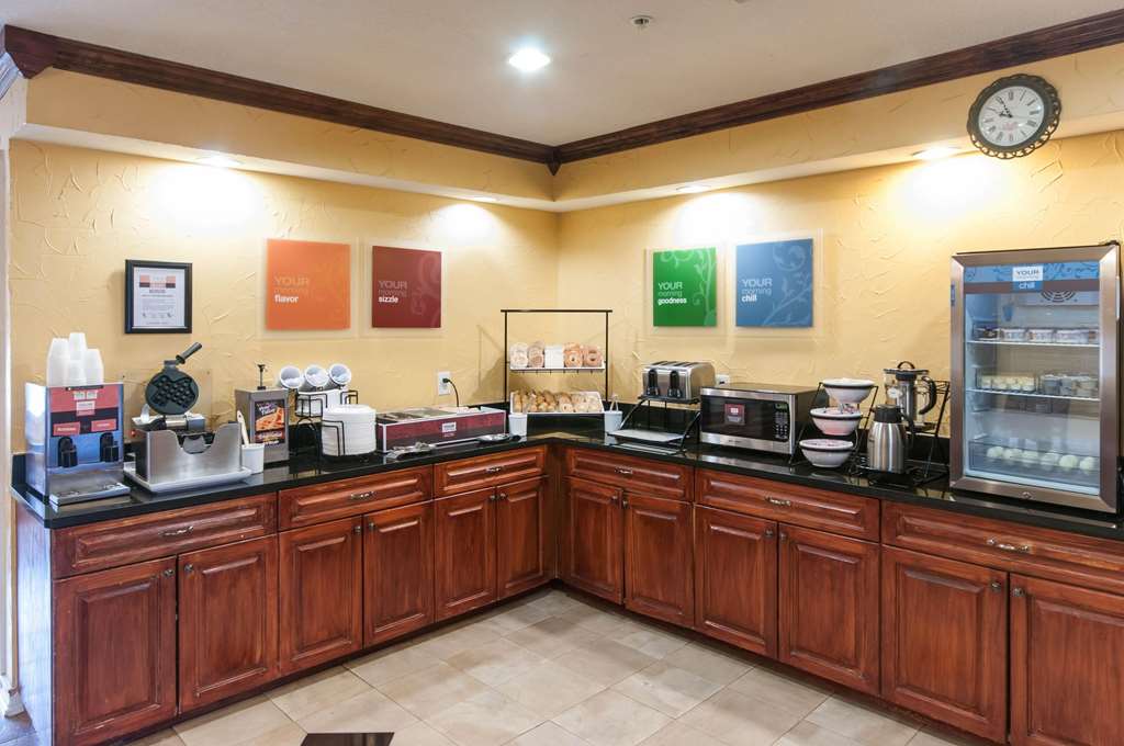 Comfort Inn North Conroe - photo 39