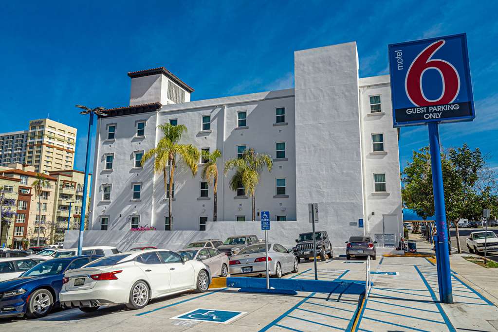 Motel 6 San Diego CA Downtown - photo 2