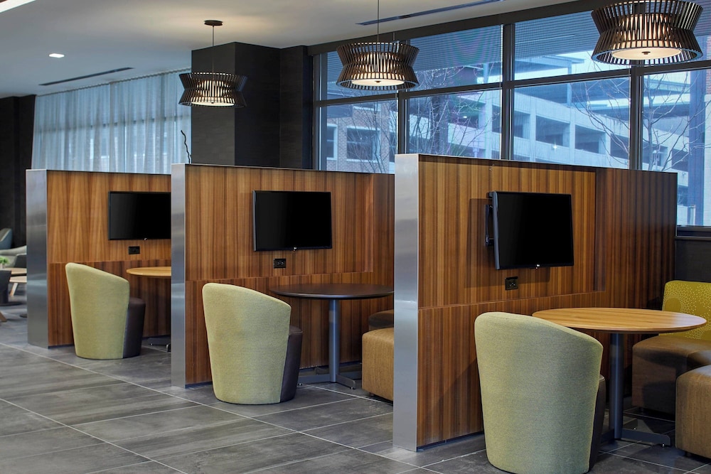 Courtyard by Marriott Baltimore Downtown McHenry Row - photo 24